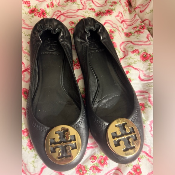 Tory Burch Black Flats Size 7 leather shoes - Picture 4 of 4